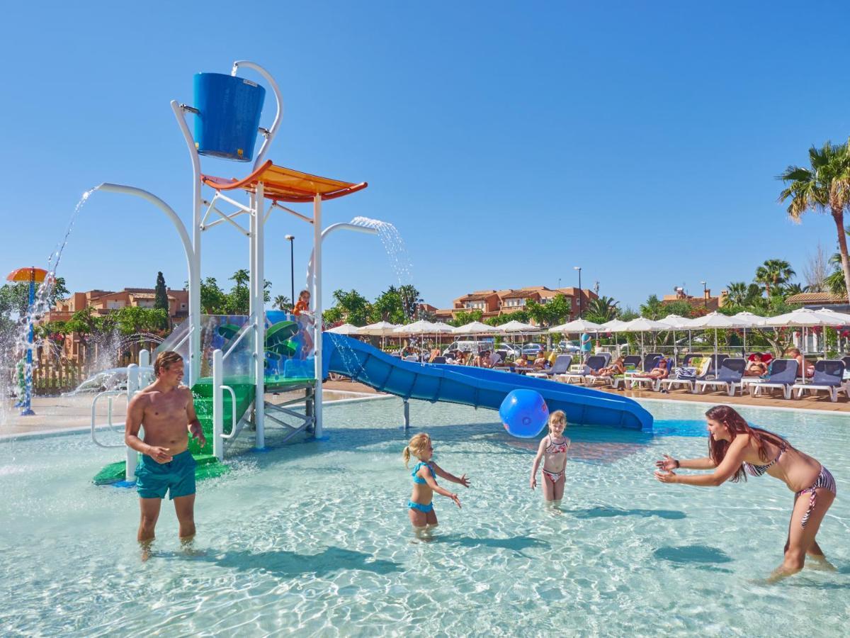 Aparthotel Ciudad Laurel Cala Millor  Exteriör bild