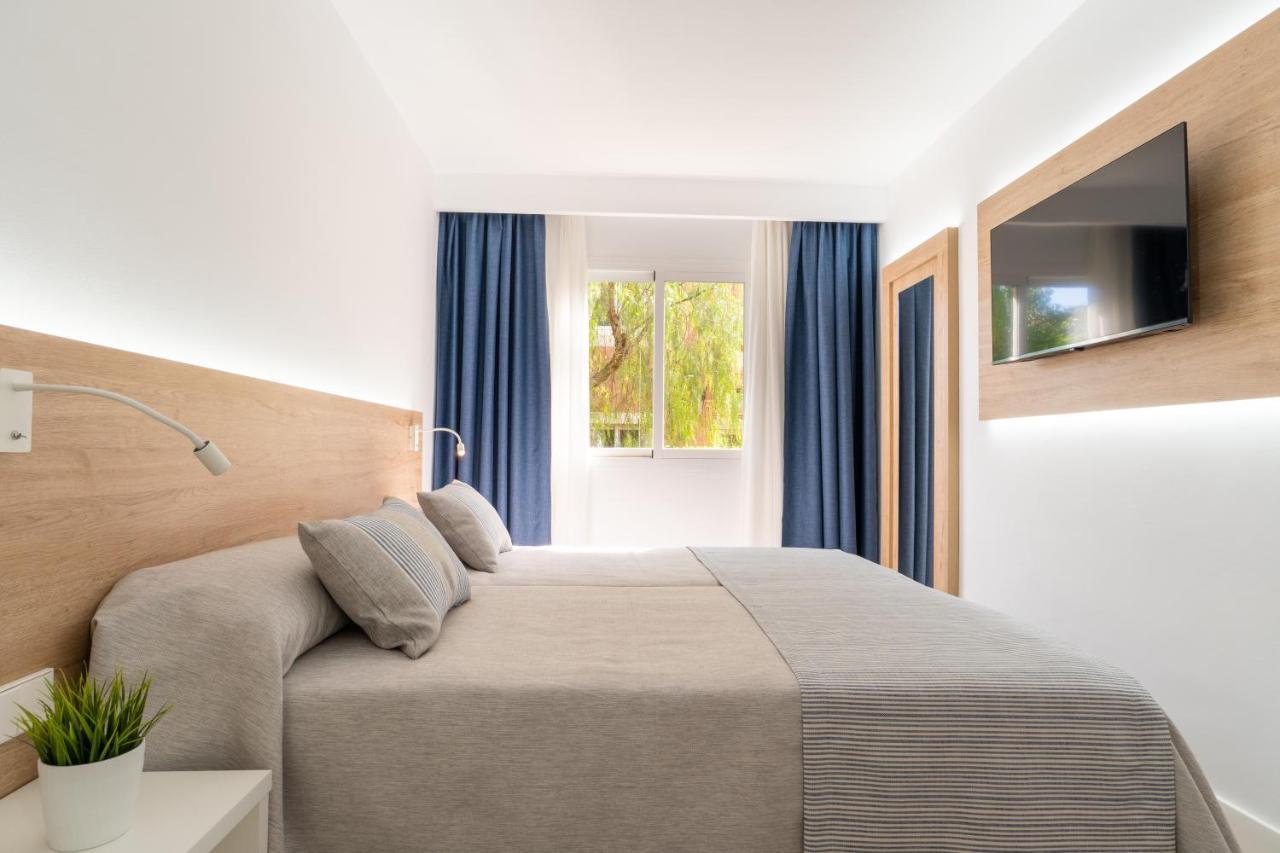 Aparthotel Ciudad Laurel Cala Millor  Exteriör bild