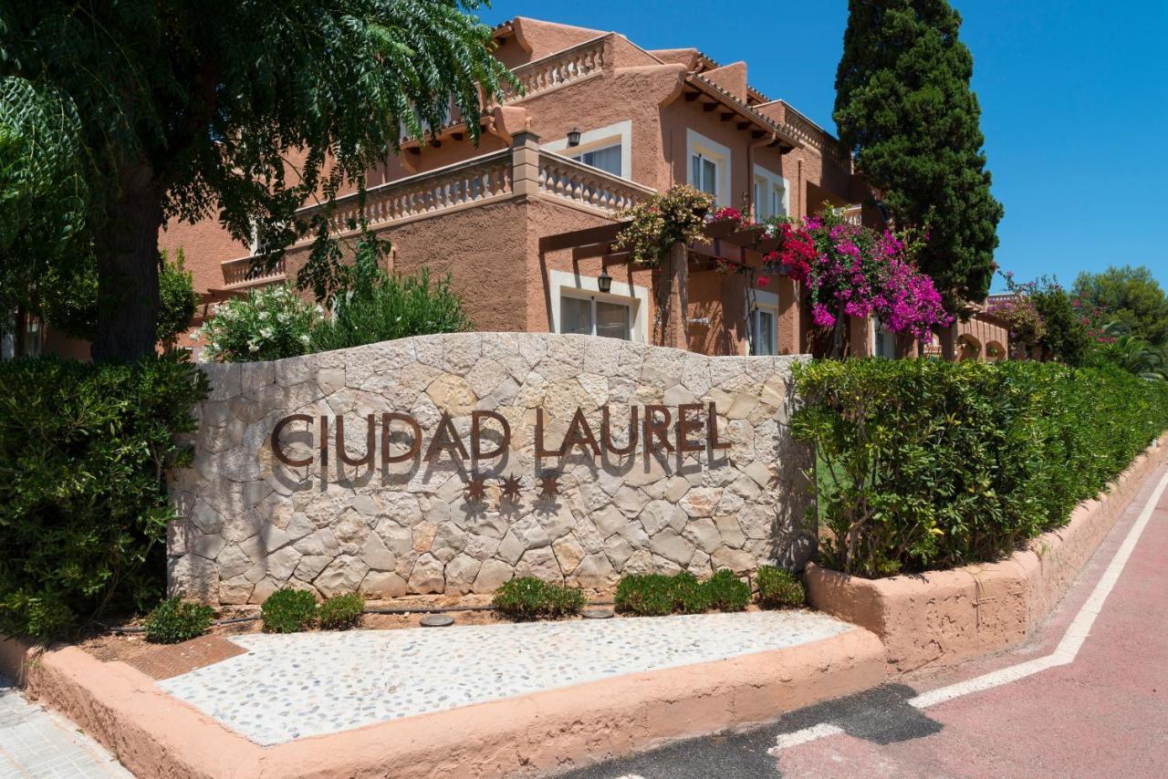 Aparthotel Ciudad Laurel Cala Millor  Exteriör bild