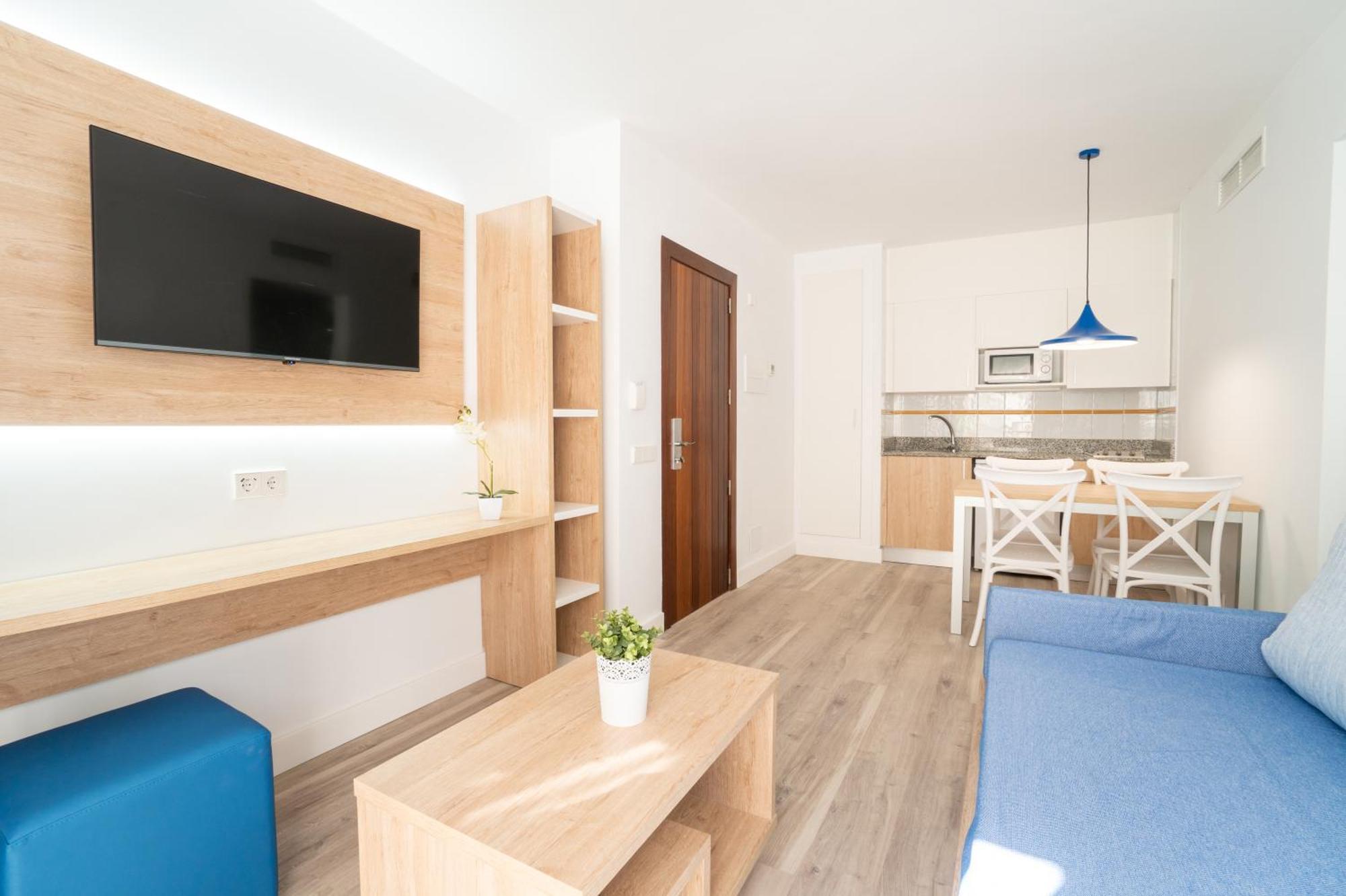 Aparthotel Ciudad Laurel Cala Millor  Exteriör bild